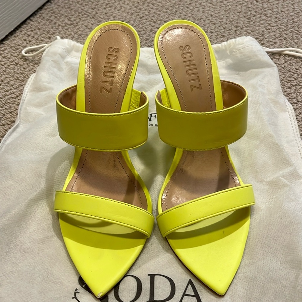 Neon Schutz heels
